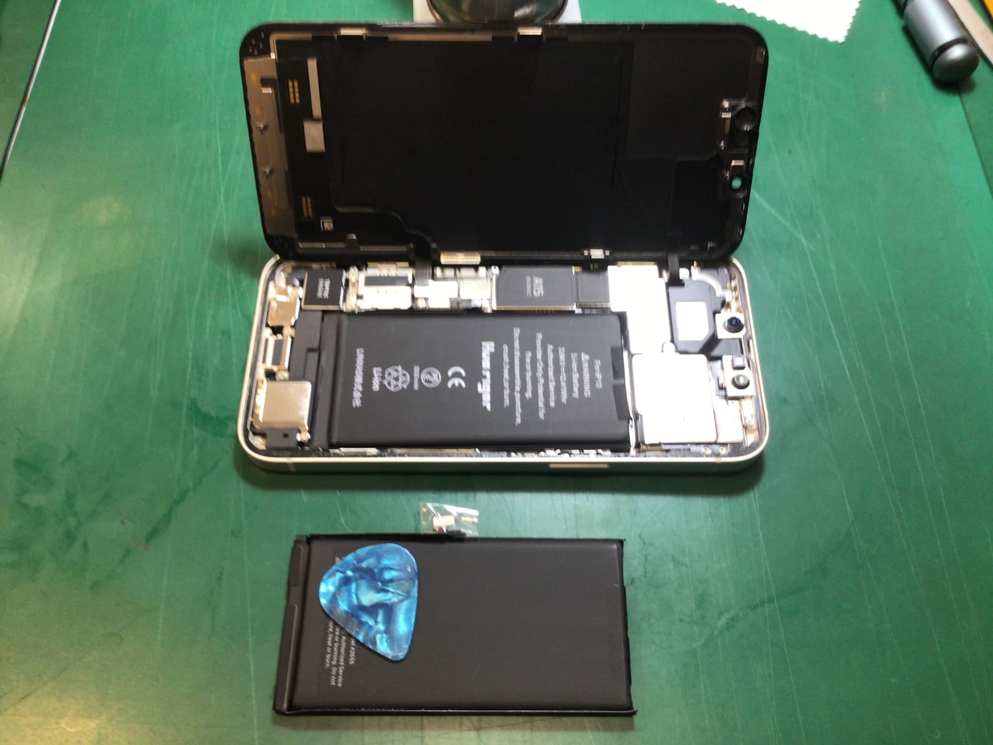 ふじみ野市、川越市、所沢市でiPhone13のバッテリー交換ならスマホ修理工房イオン大井店にお任せください！